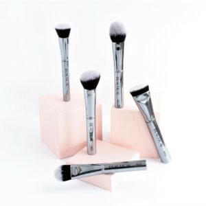 BEAUTICAL METAL GLAM Brush Set_lifestyle