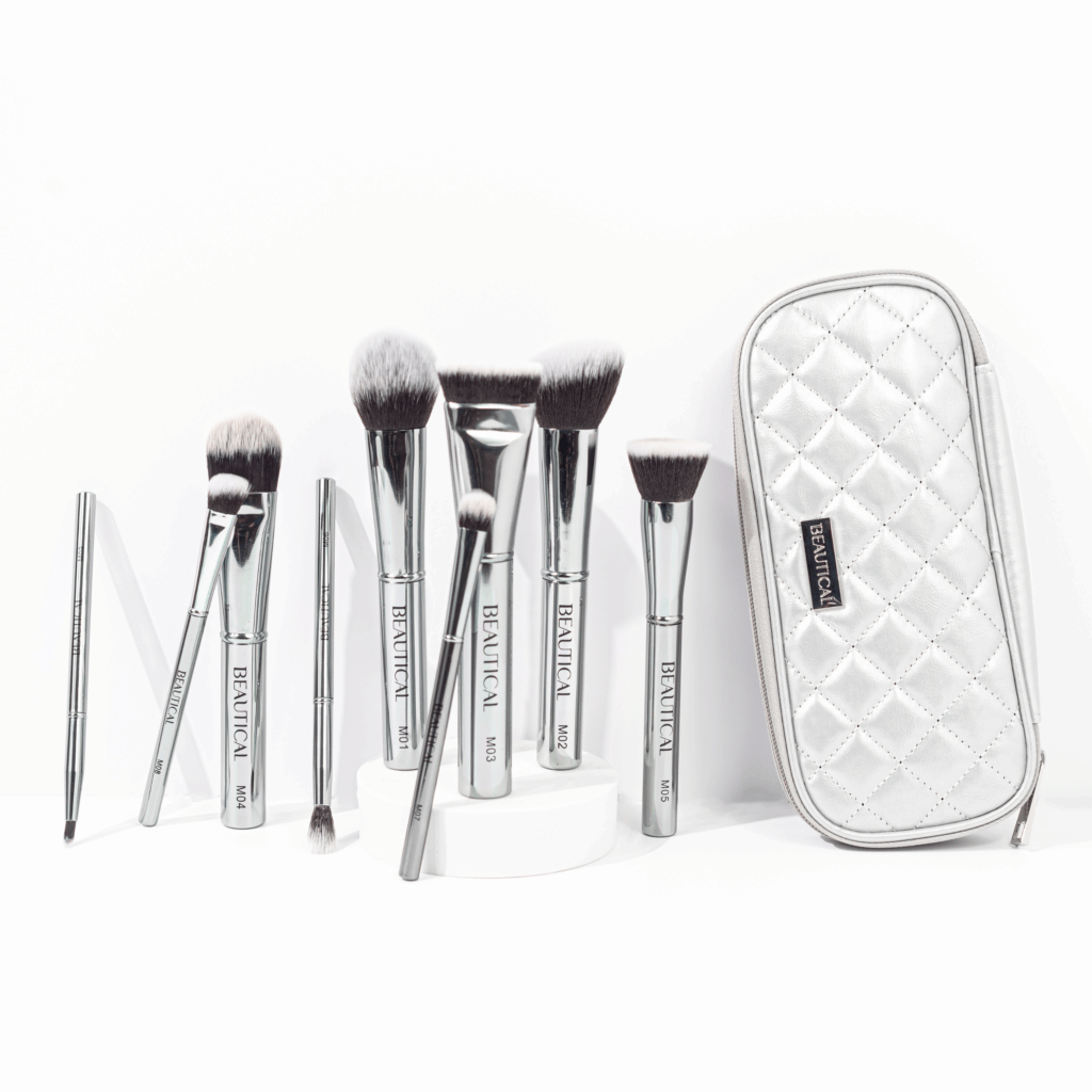 BEAUTICAL METAL GLAM Brush Set_packshot brushes